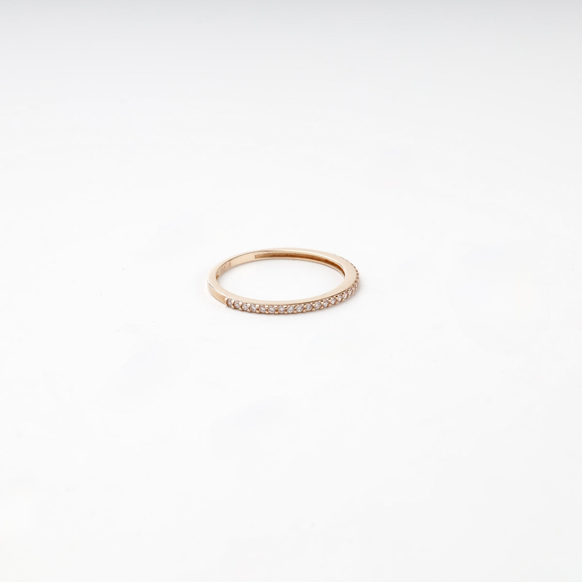 Rose gold cubic zirconia ring, angled view — КВ713и — Kabluchka