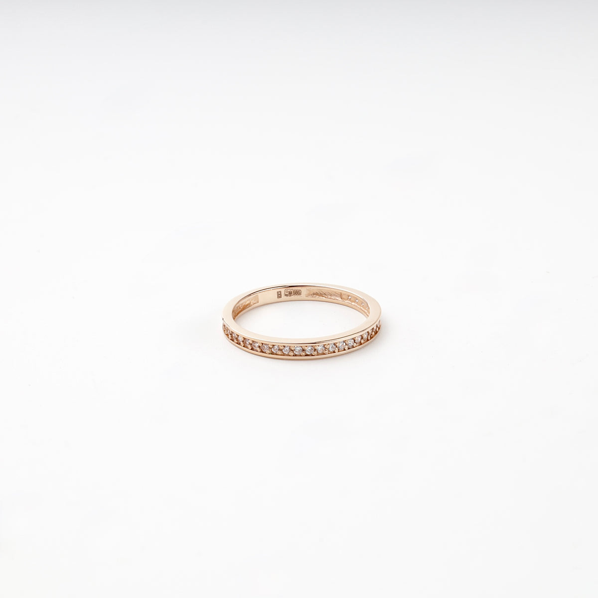 Rose gold 585 cubic zirconia band ring, front view — Kabluchka