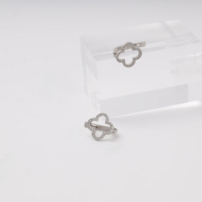 Silver 925 clover earrings detail — Kabluchka