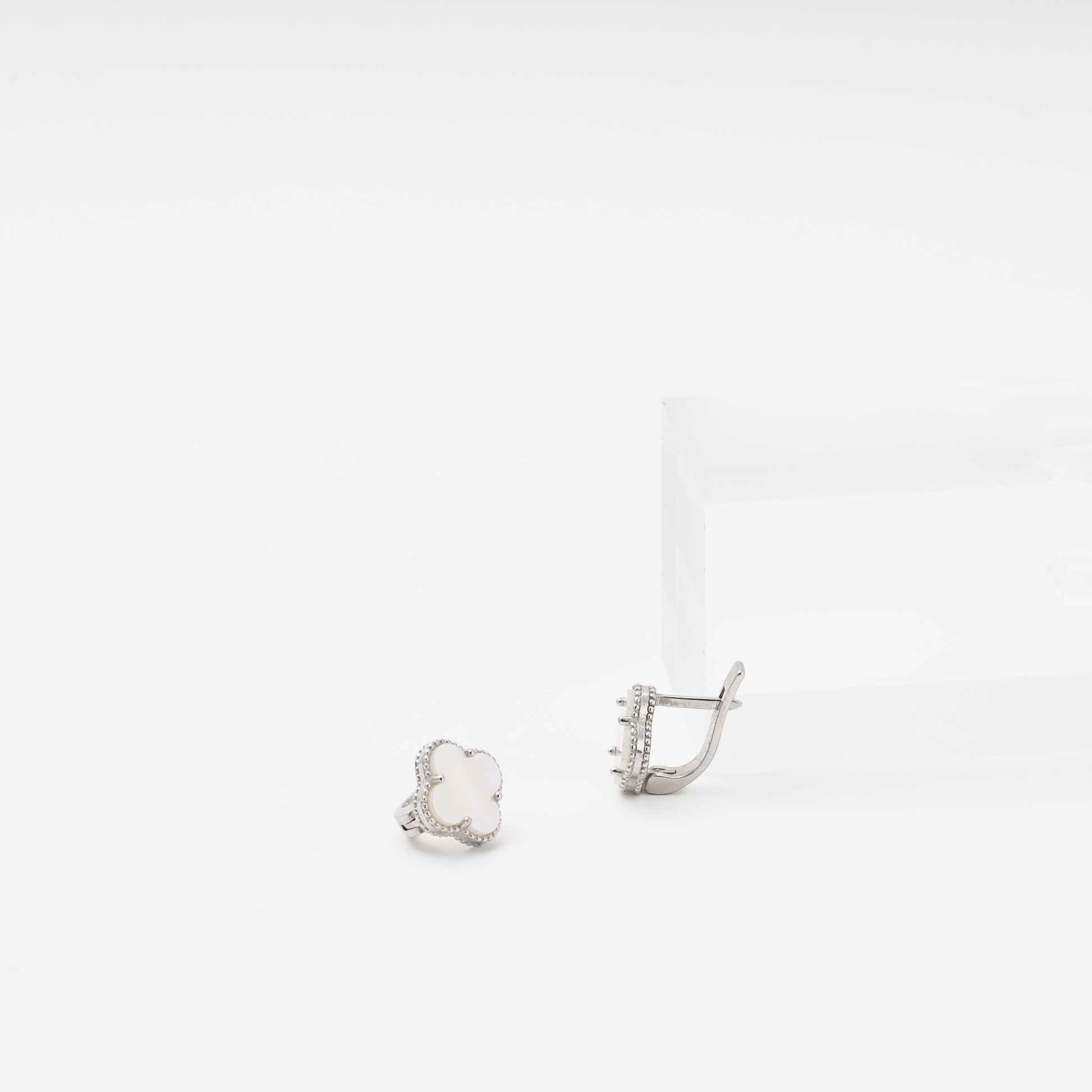 Silver clover drop earrings front view close up — Kabluchka