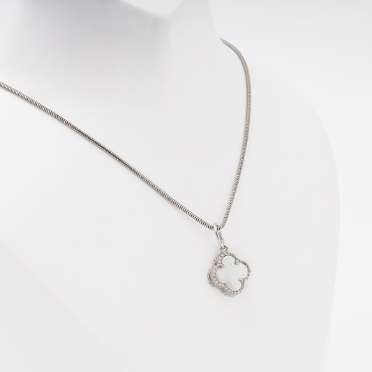 Silver 925 Clover Pendant with Mother-of-Pearl — Kabluchka