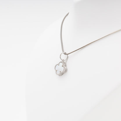 Silver 925 Clover Pendant with Mother-of-Pearl — Kabluchka