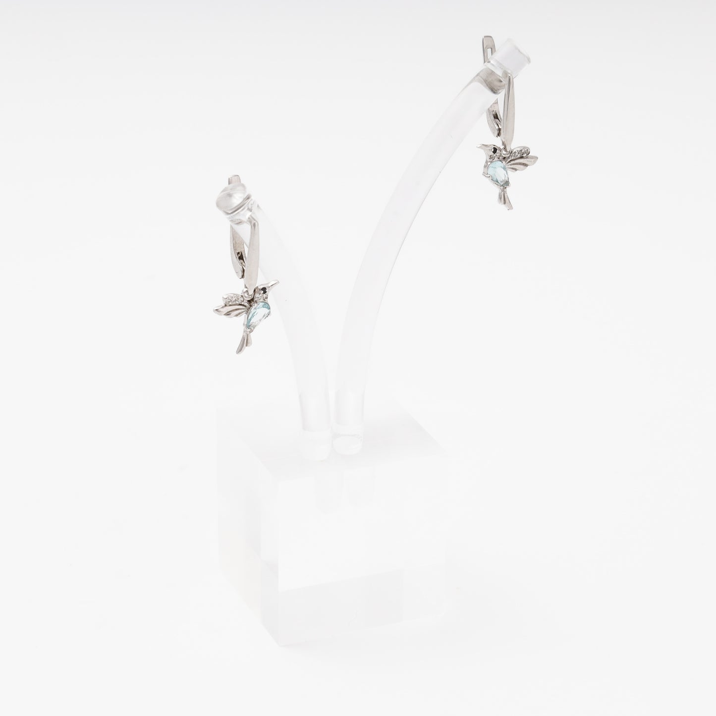 Silver 925 hummingbird drop earrings on display — Kabluchka
