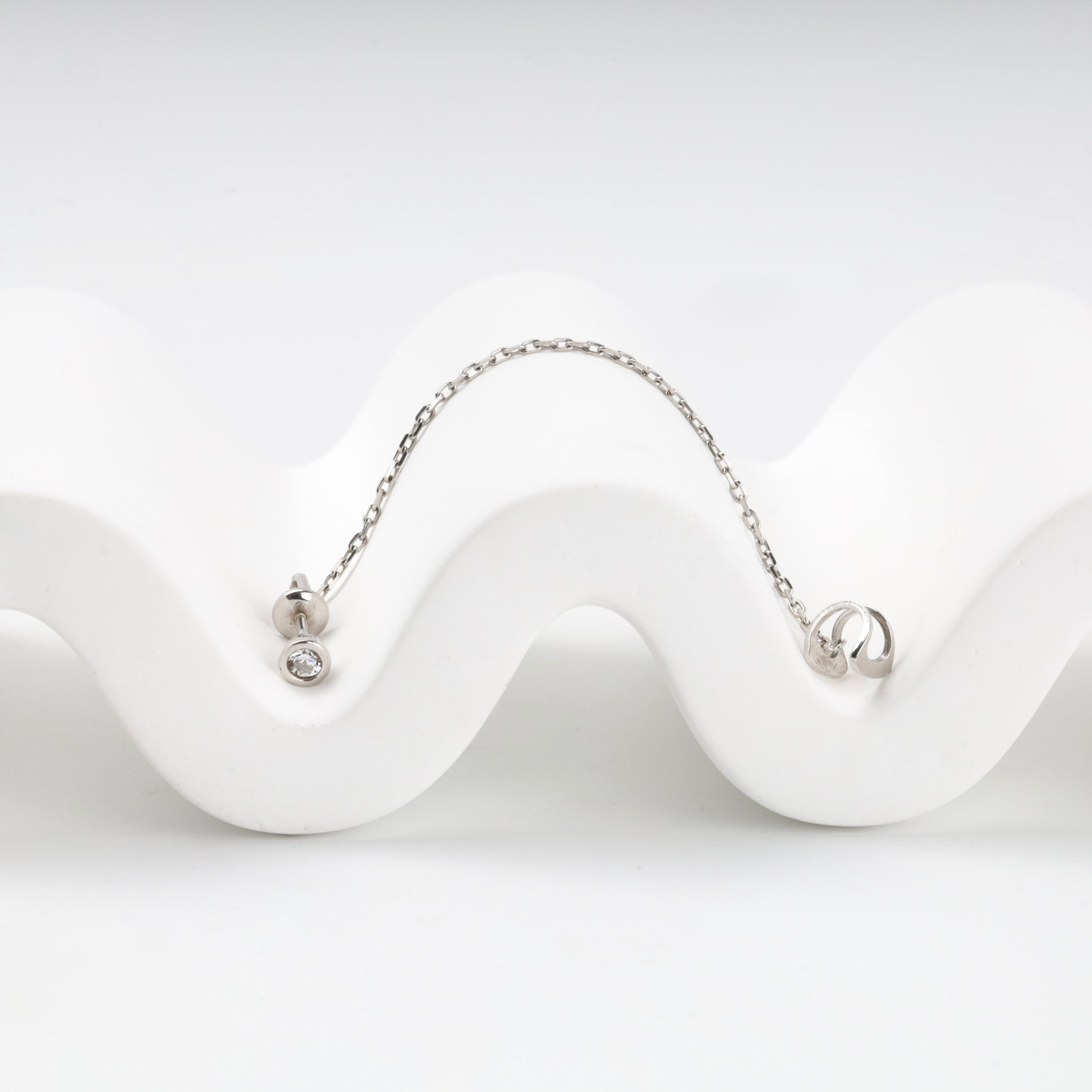 Silver 925 Cubic Zirconia Chain Ear Cuff Earrings — Kabluchka
