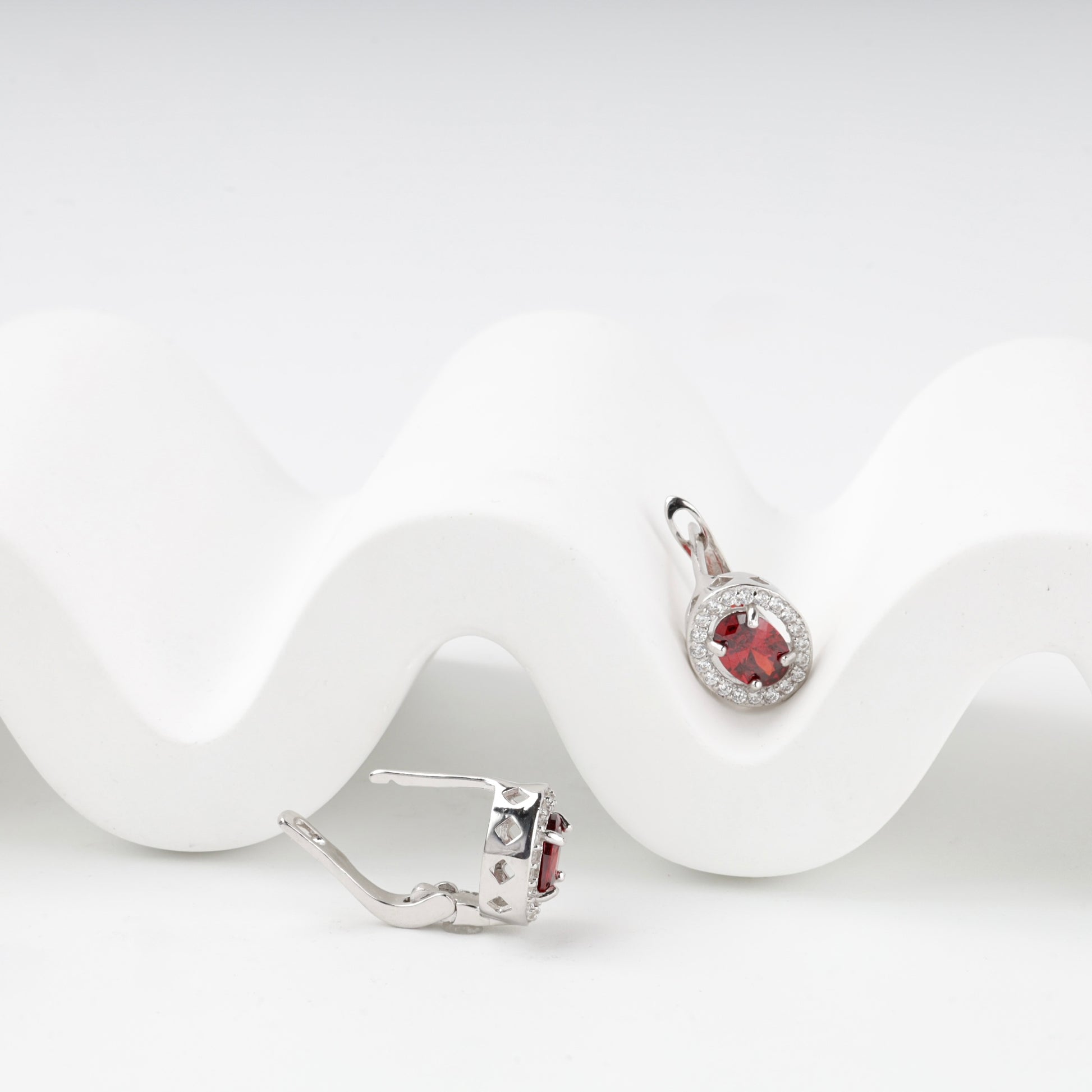 Silver 925 round halo earrings with red cubic zirconia — Kabluchka