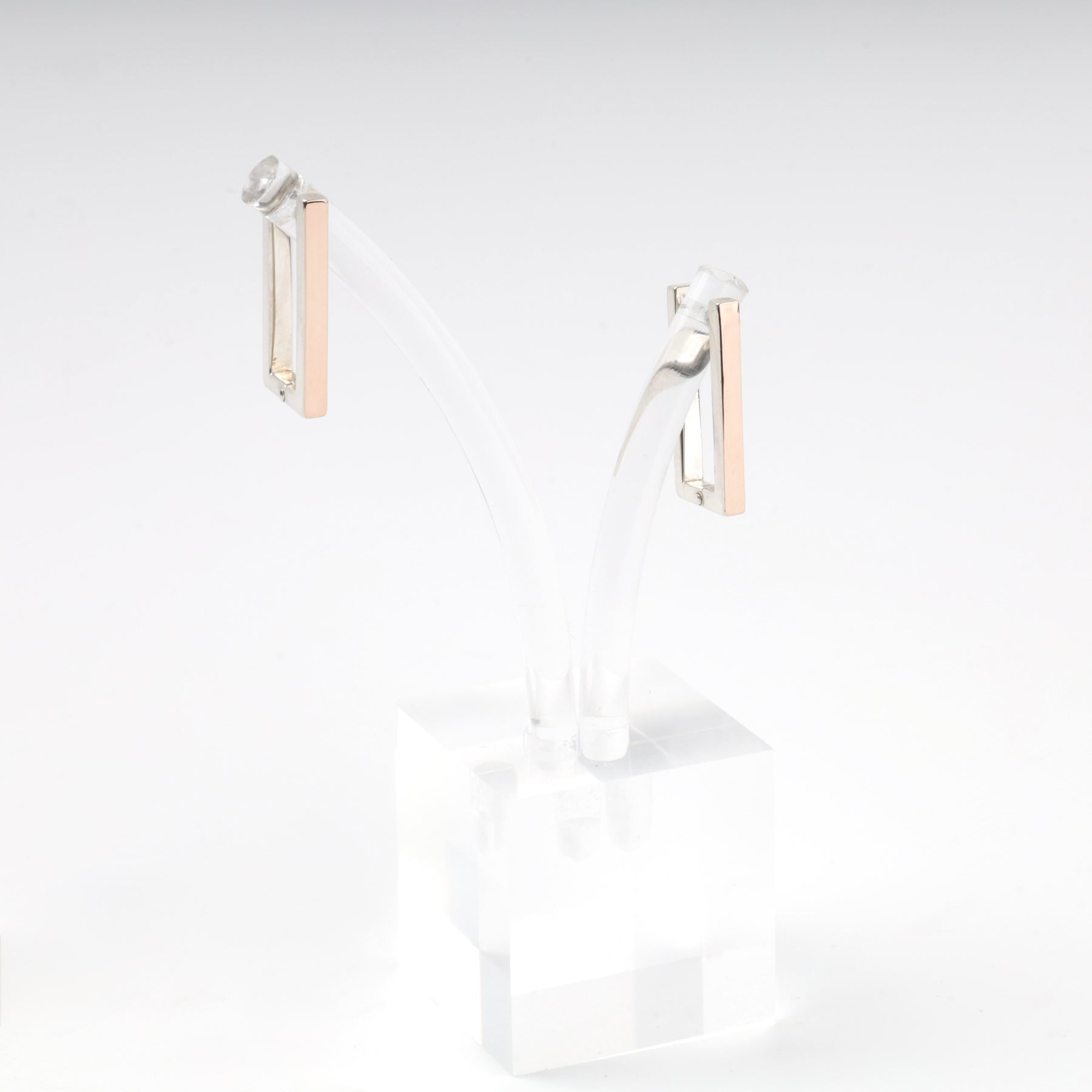 Kabluchka editorial jewelry detail