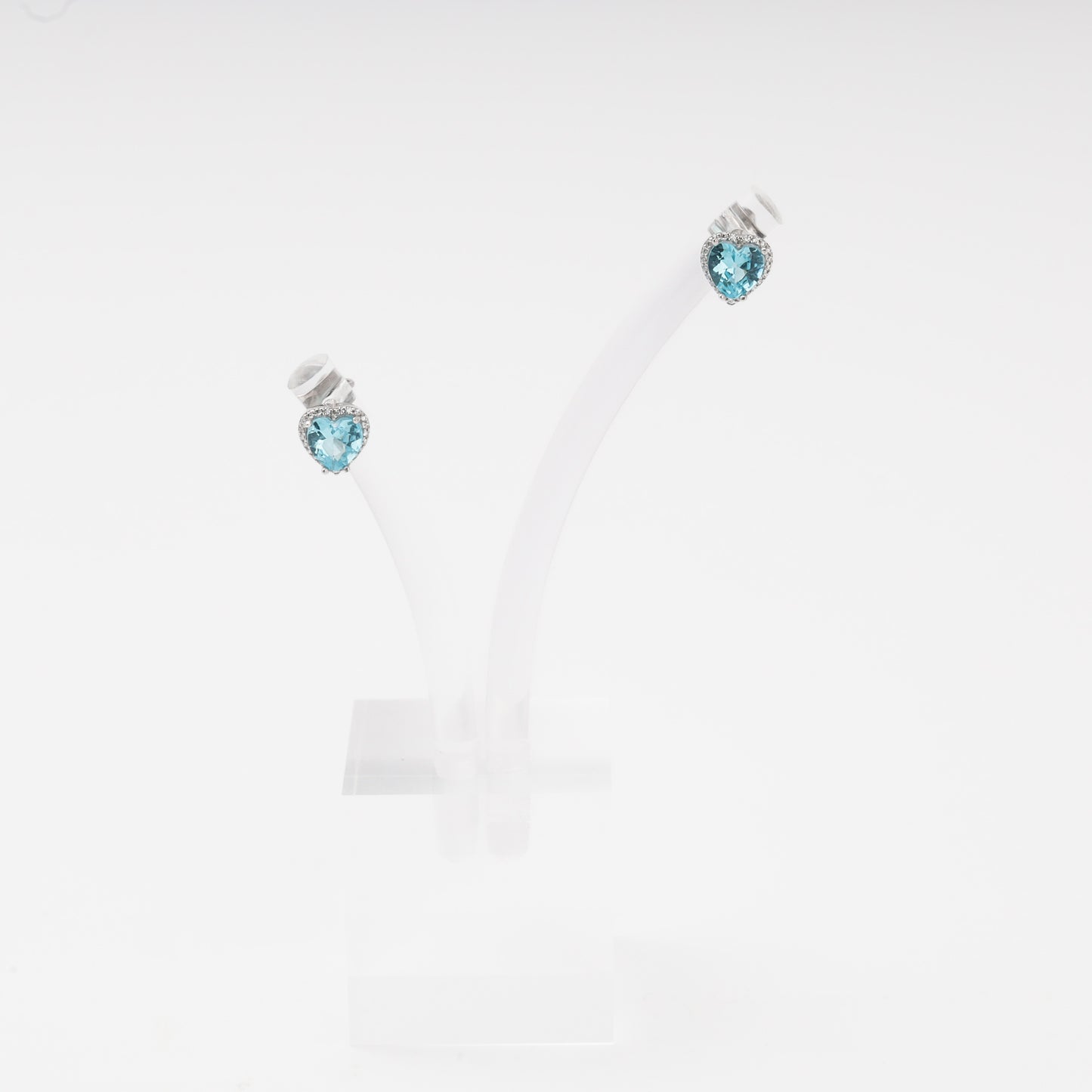 Silver 925 Blue CZ Heart Stud detail — Kabluchka