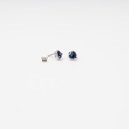 Blue heart stud earrings silver 925 detail — Kabluchka