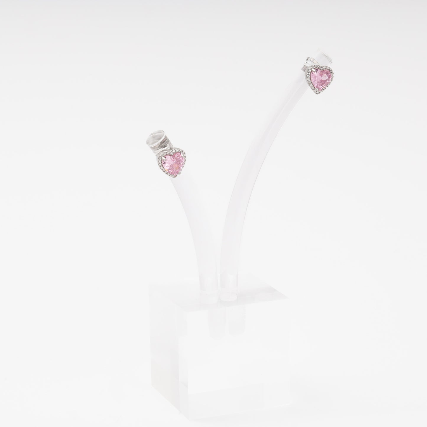Pink cubic zirconia heart stud earrings in silver 925 — Kabluchka