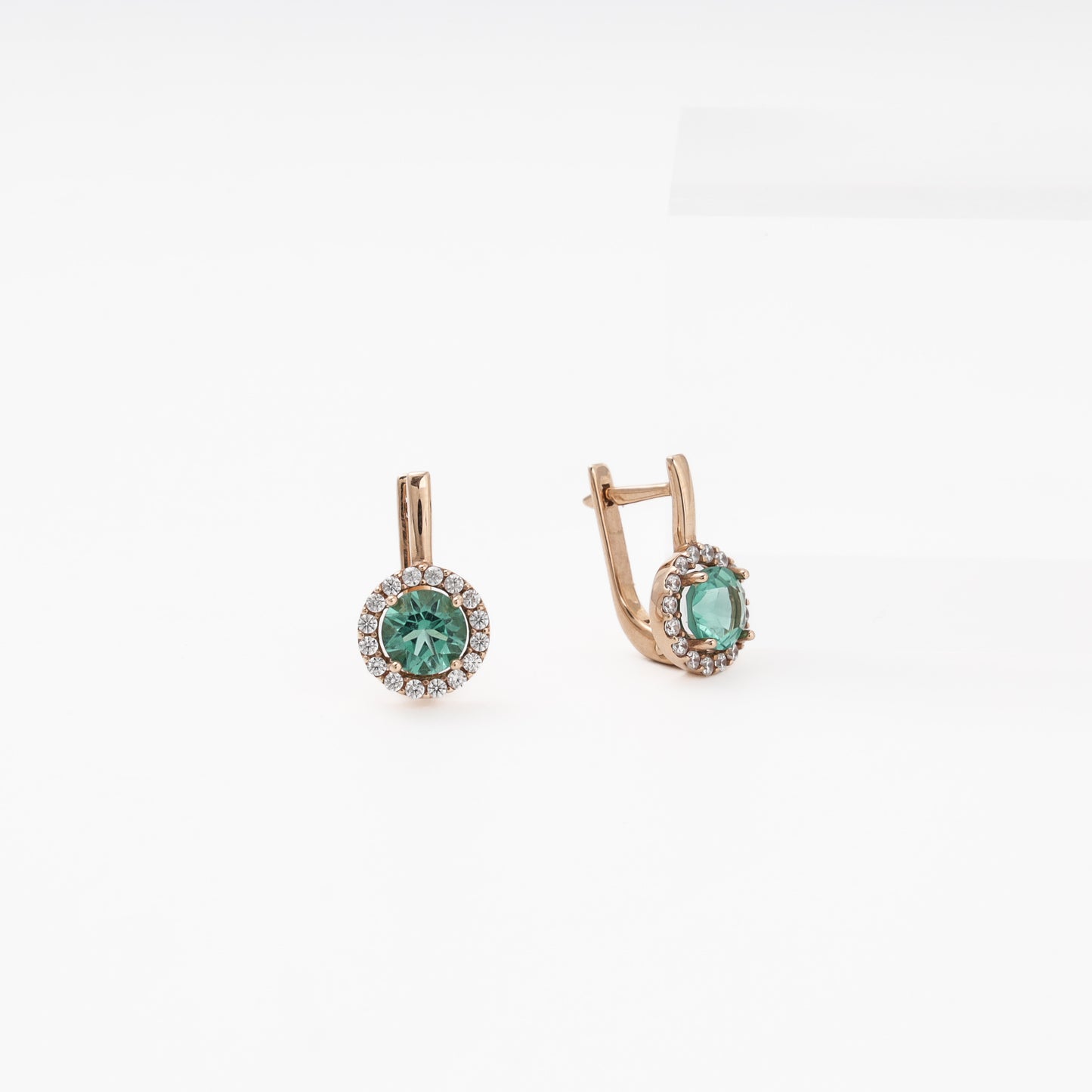 Rose gold 585 earrings with green quartz, front and side view showing English lock — Kabluchka