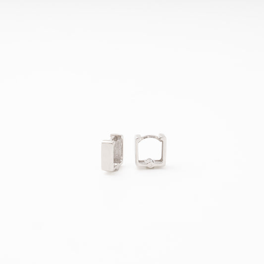 Silver 925 square huggie earrings side view showing clicker — Kabluchka