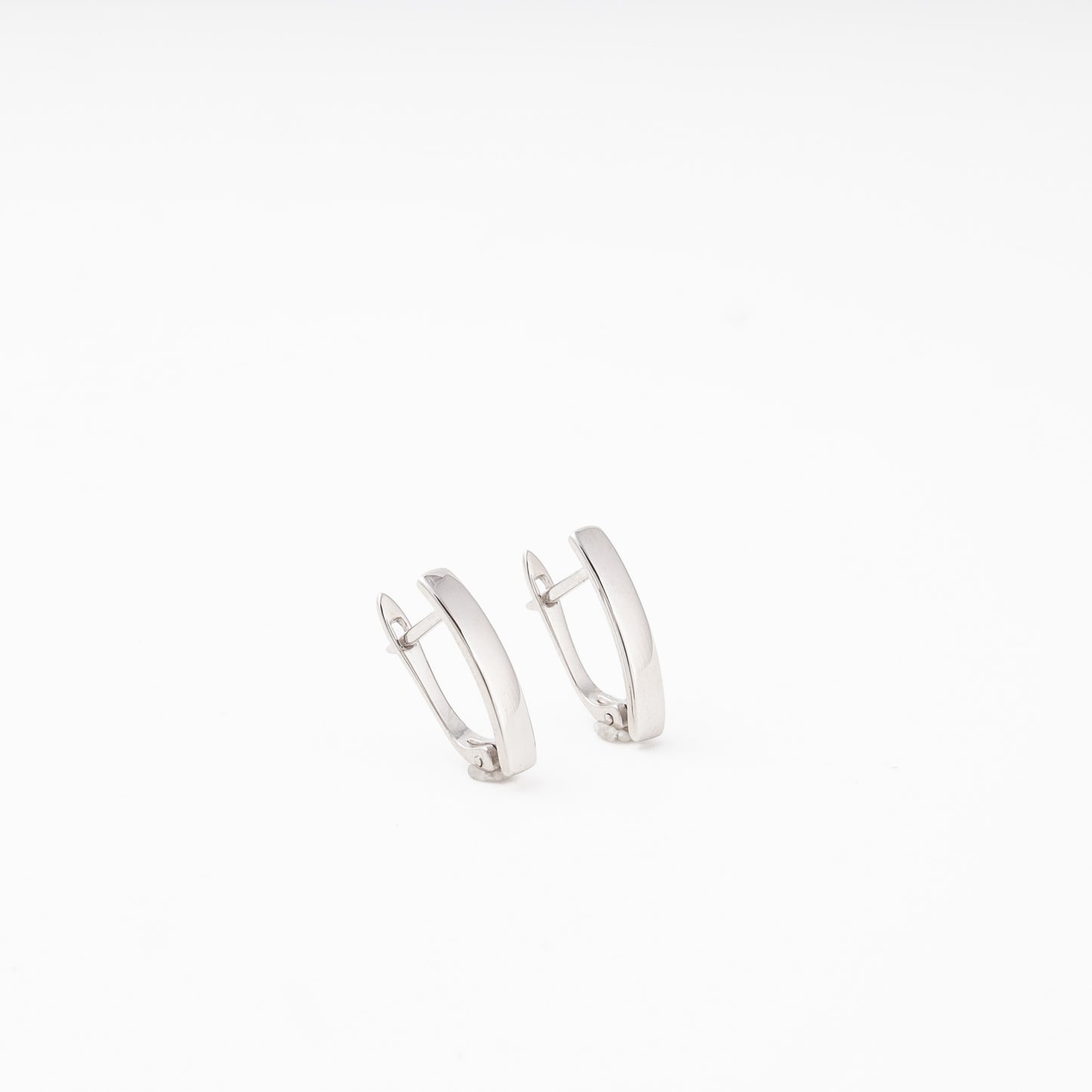 Silver 925 Oval Hoop Earrings Side View — Kabluchka