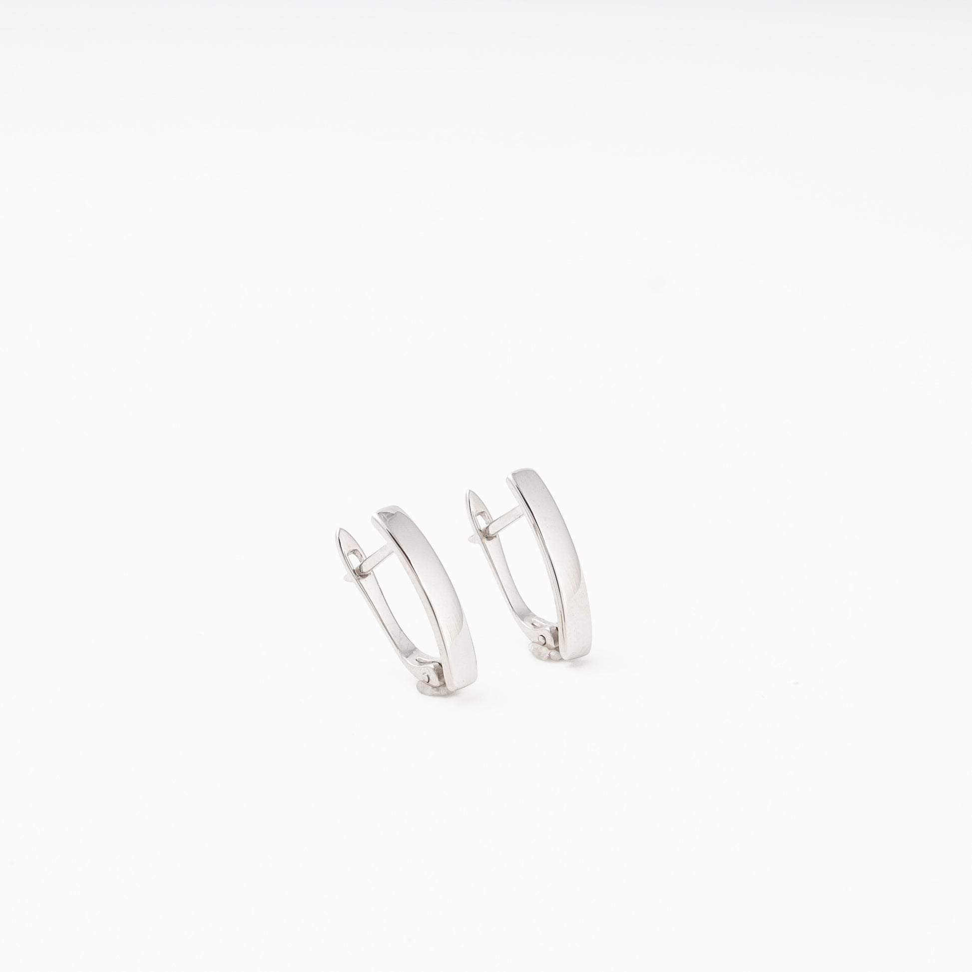 Silver 925 Oval Hoop Earrings Side View — Kabluchka