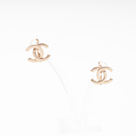 Gold 585 interlocking CC drop earrings front view - Kabluchka