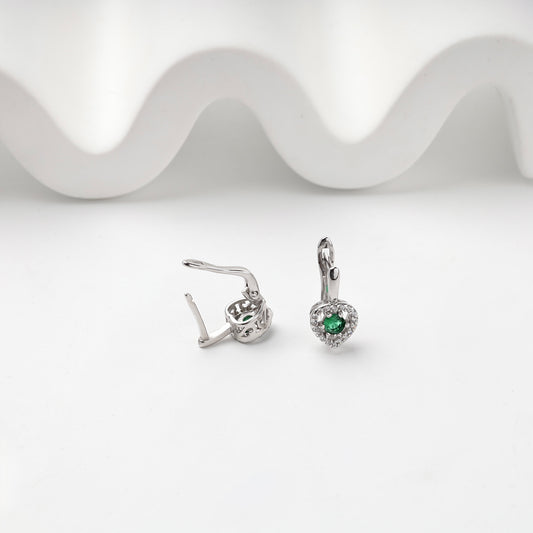 Silver 925 green cubic zirconia heart earrings — open English lock detail — Kabluchka