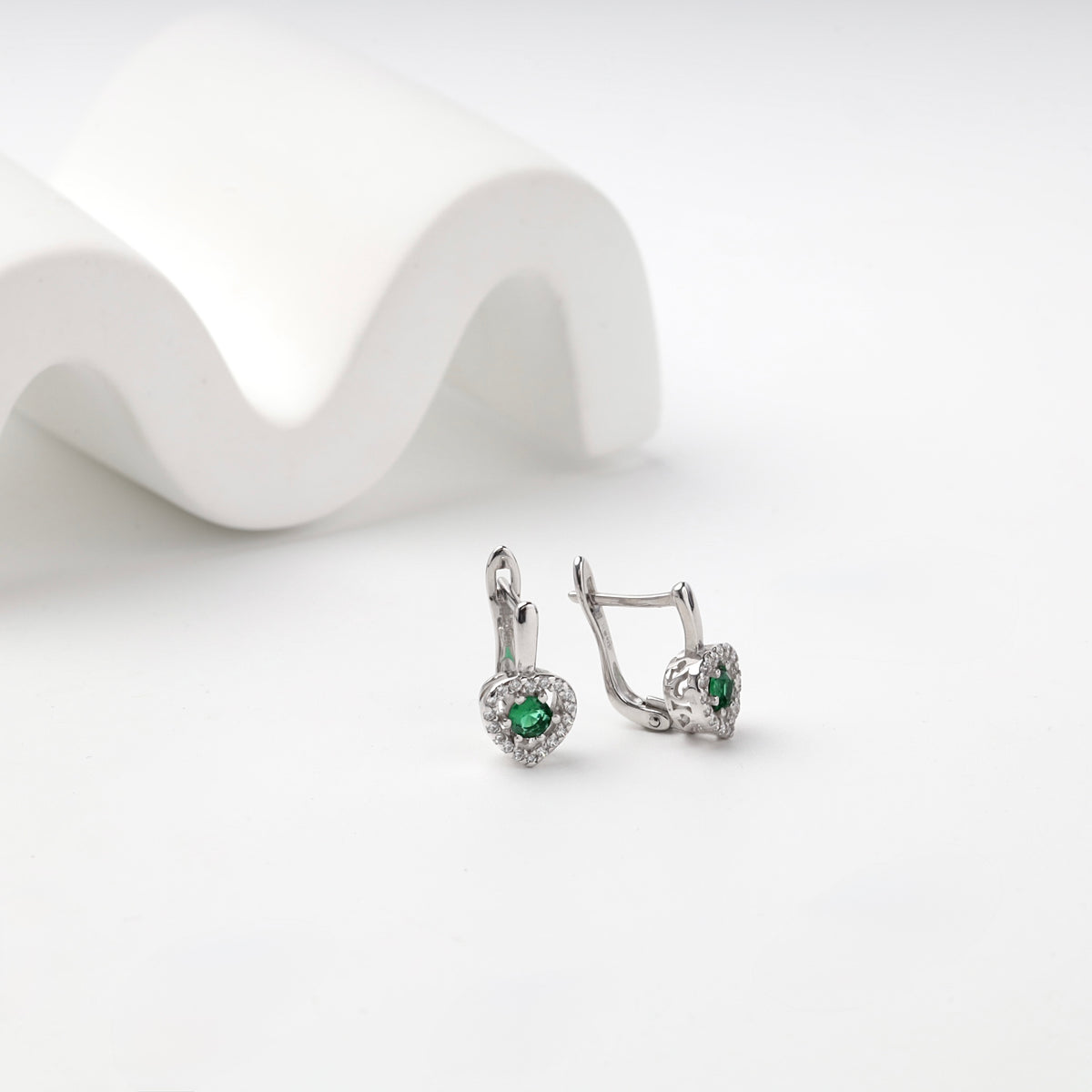 Silver 925 green cubic zirconia heart halo earrings — front and side view — Kabluchka