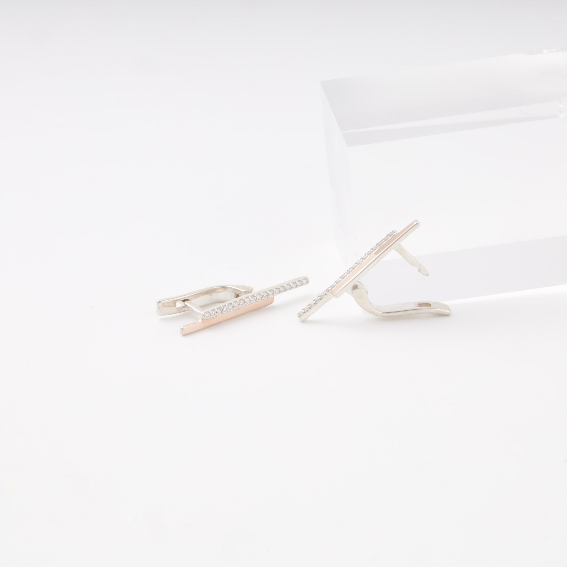 Silver 925 Two-Bar CZ Earrings side view — Kabluchka