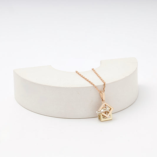 Gold 585 geometric cube pendant on chain — Kabluchka