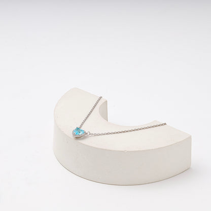 Silver 925 Blue Heart CZ Pendant close-up — Kabluchka