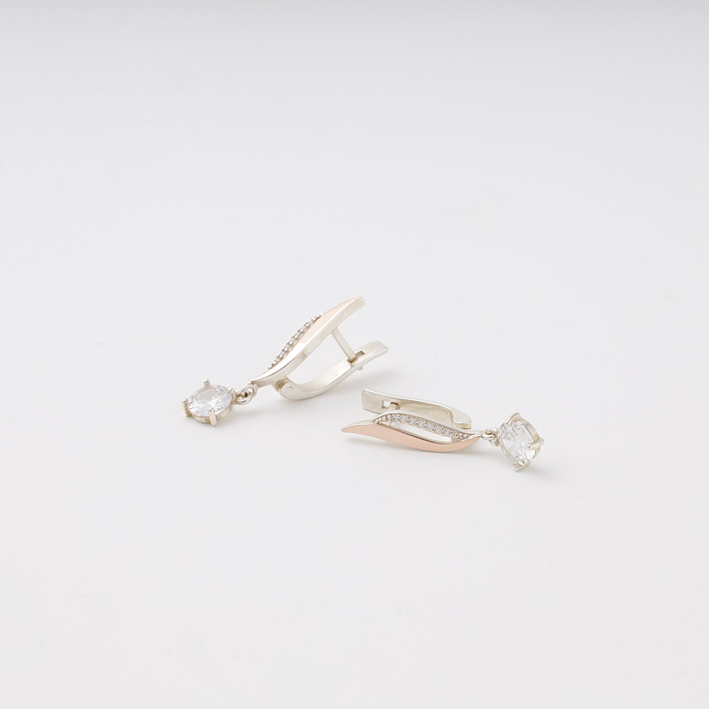 Silver 925 twist drop earrings with English lock — Kabluchka