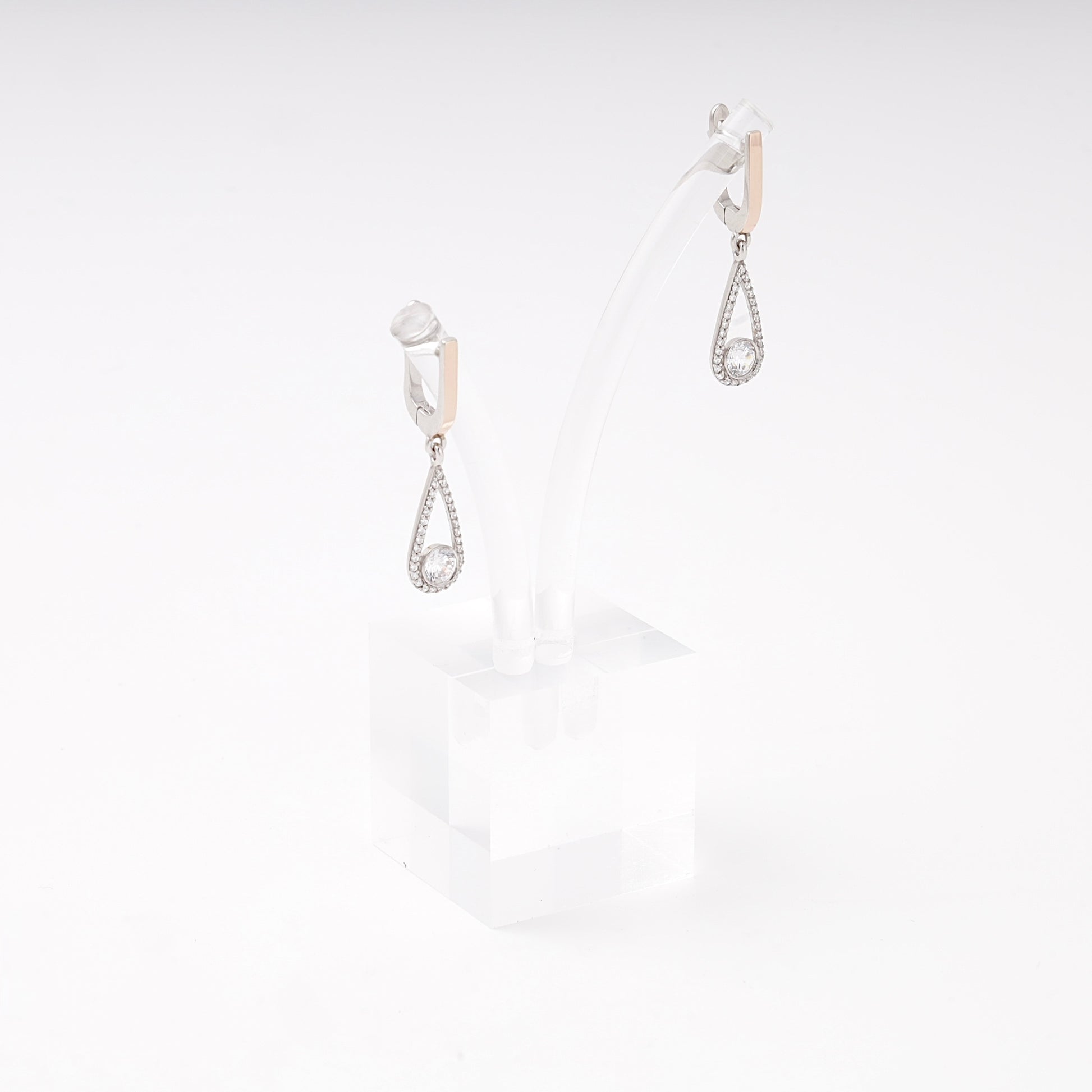 Silver 925 teardrop drop earrings with cubic zirconia — Kabluchka