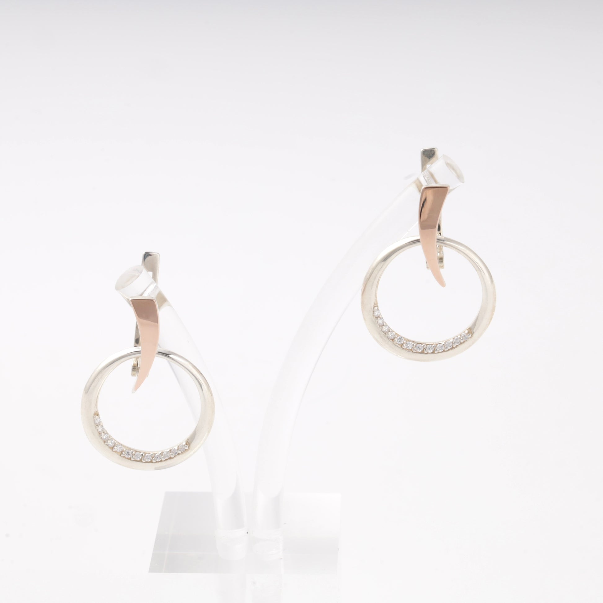 Silver 925 two-tone CZ geometric hoop earrings — view 4 — Kabluchka