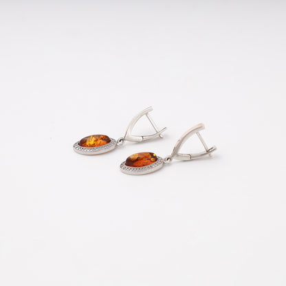 Silver 925 amber drop earrings, side view with English lock — Kabluchka