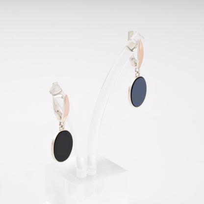 Silver 925 onyx drop earrings, front view of the pair — Kabluchka