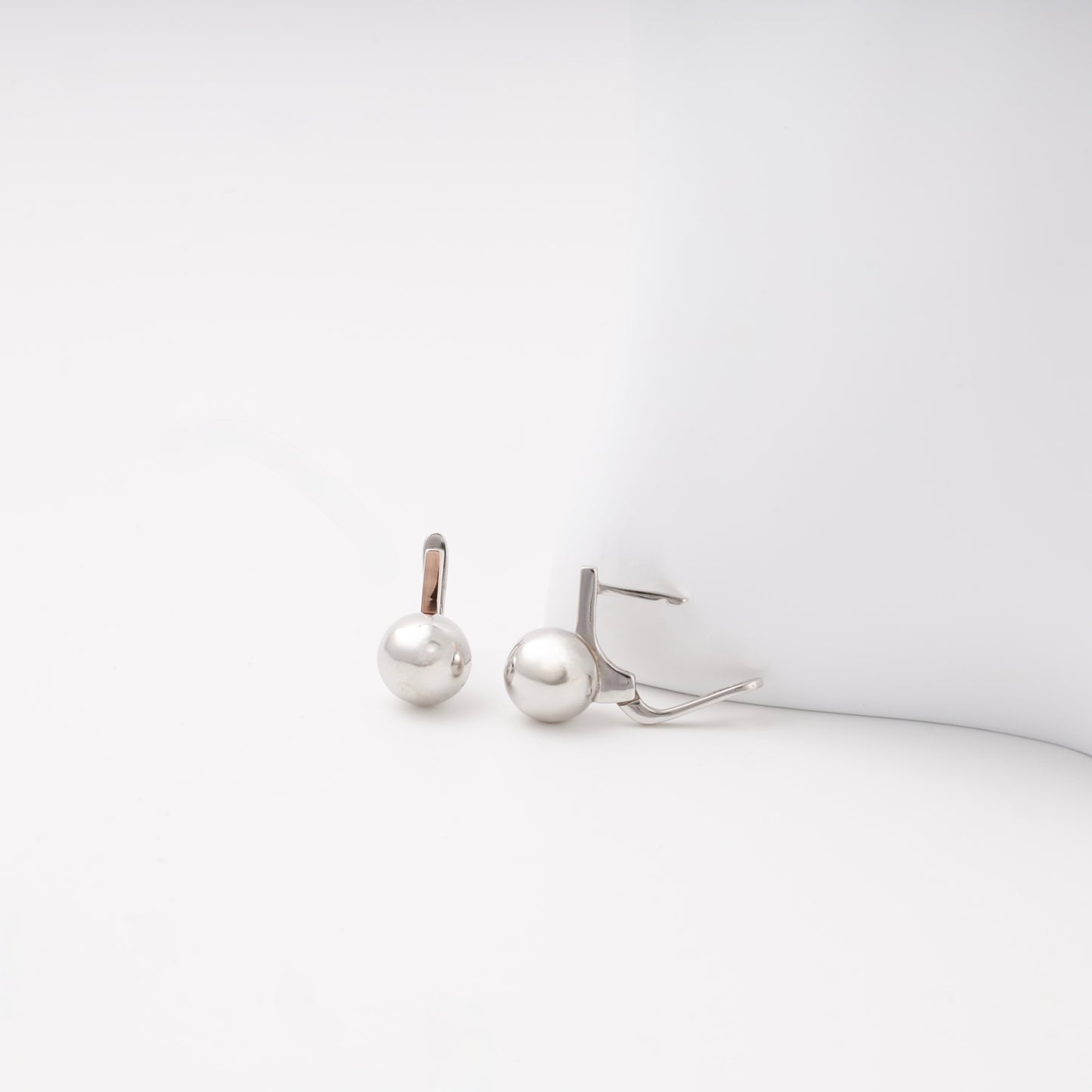 Silver 925 ball earrings, detail — Kabluchka