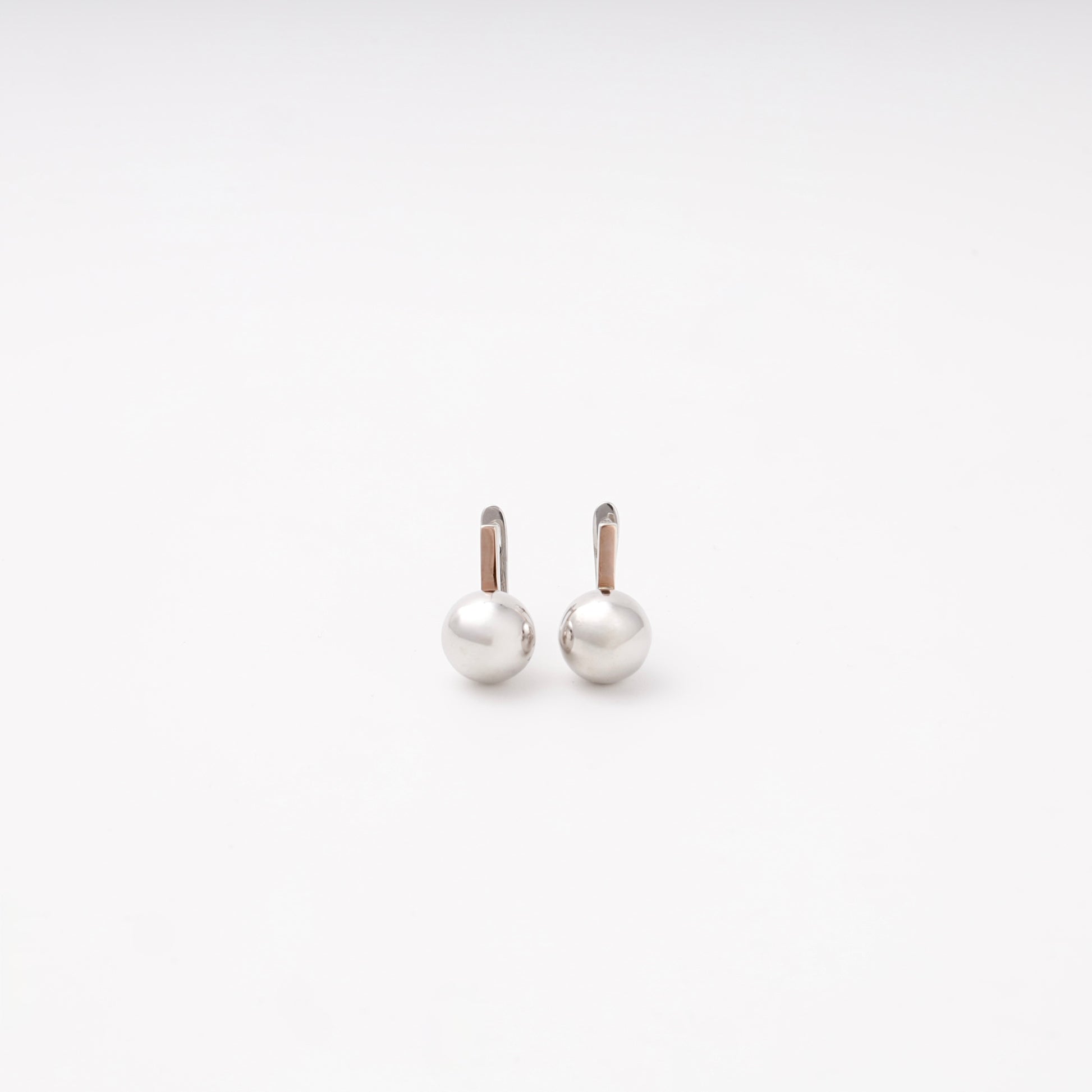 Silver 925 ball earrings, front view — Kabluchka