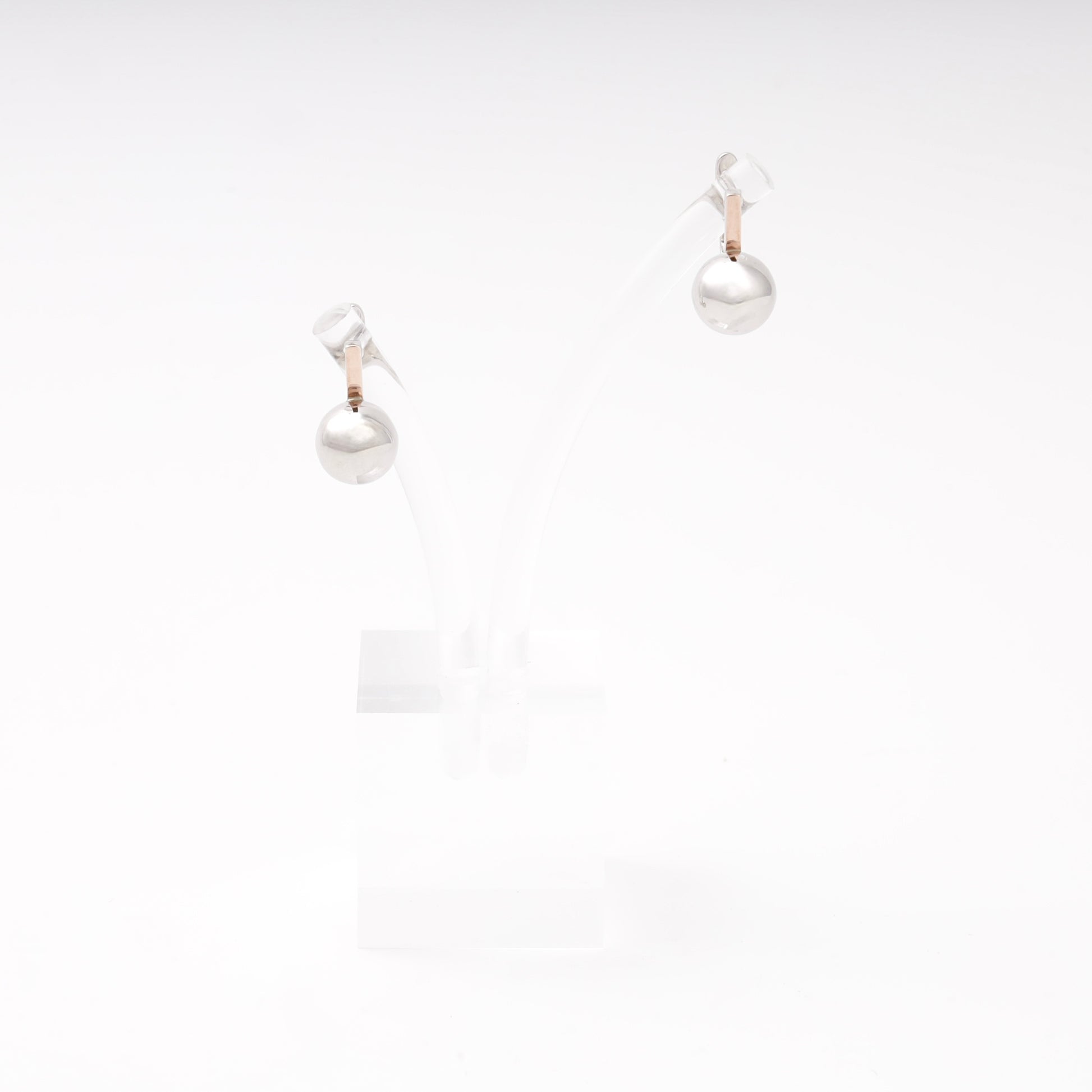 Silver 925 ball earrings, side view — Kabluchka