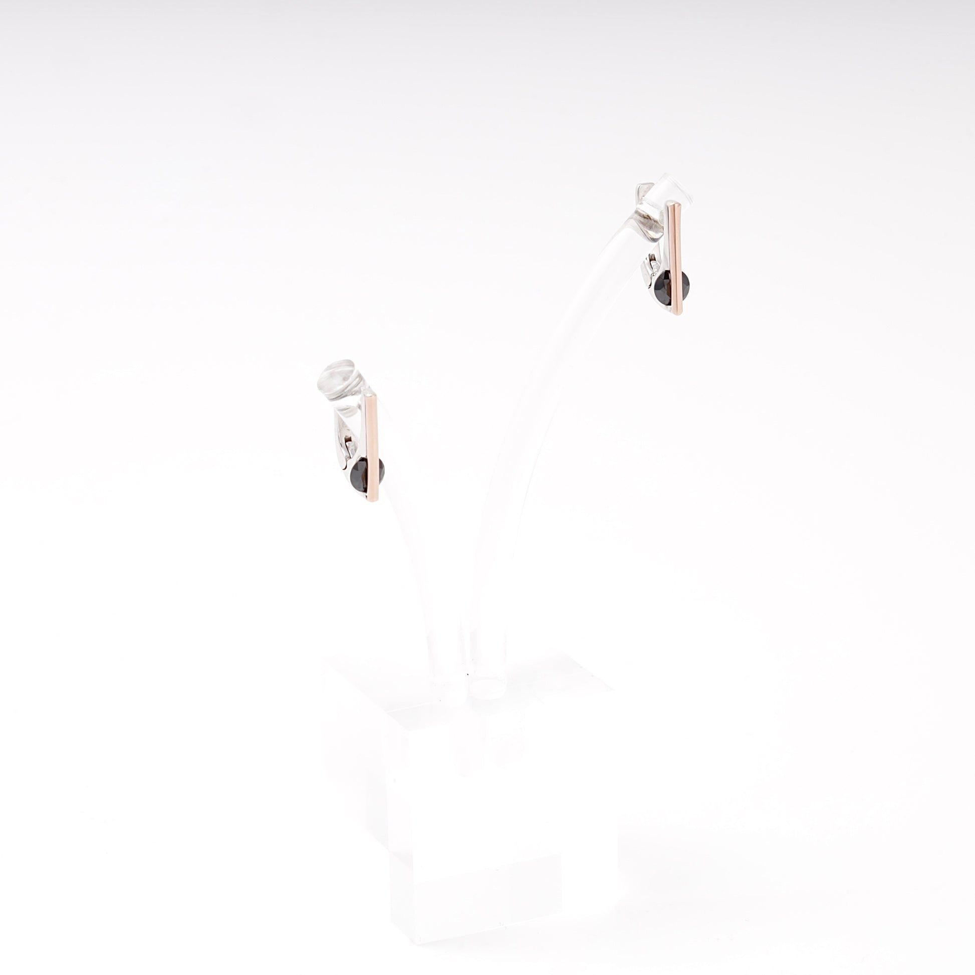 Minimalist black cubic zirconia bar earrings — Kabluchka