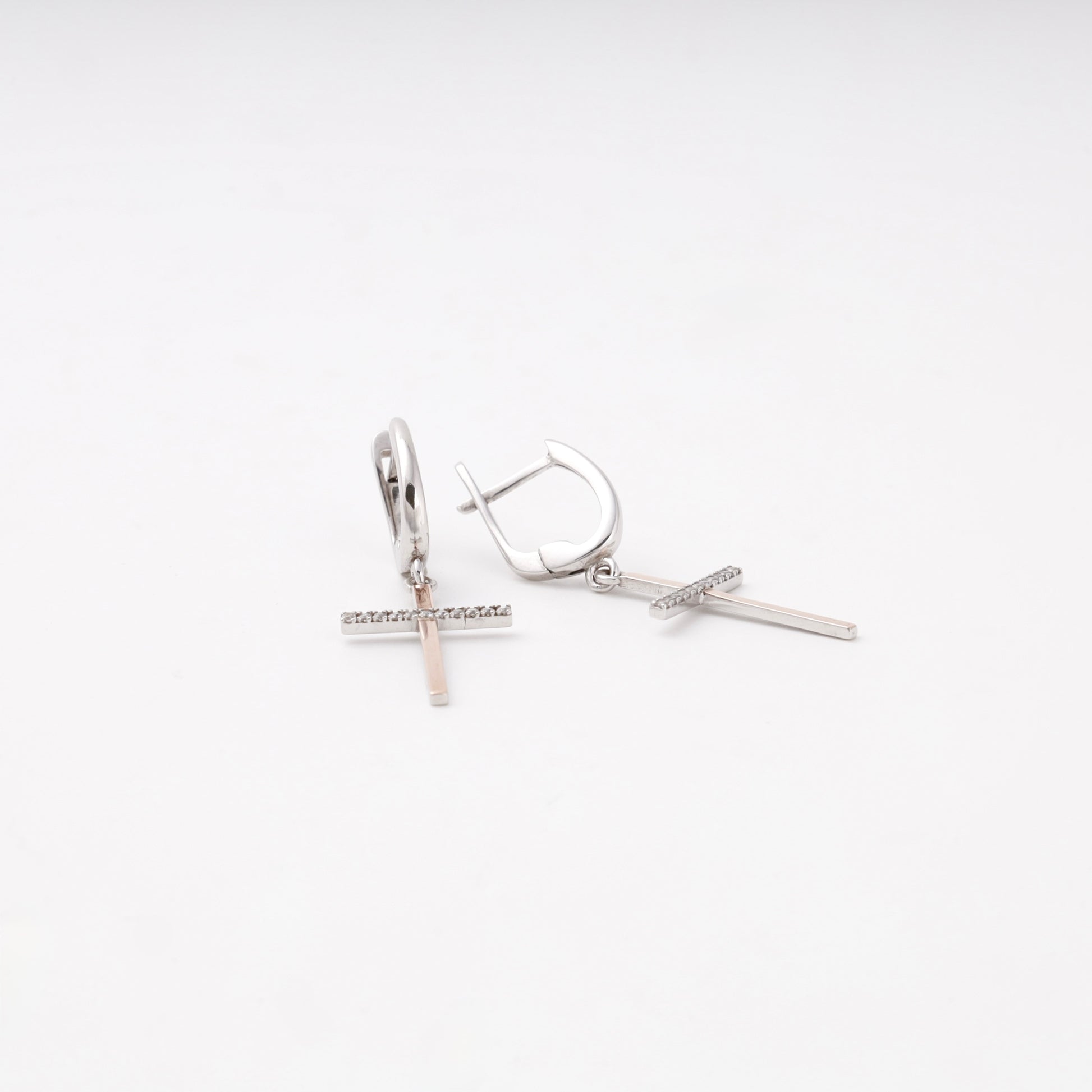 Silver 925 cross drop earrings with English lock — Kabluchka