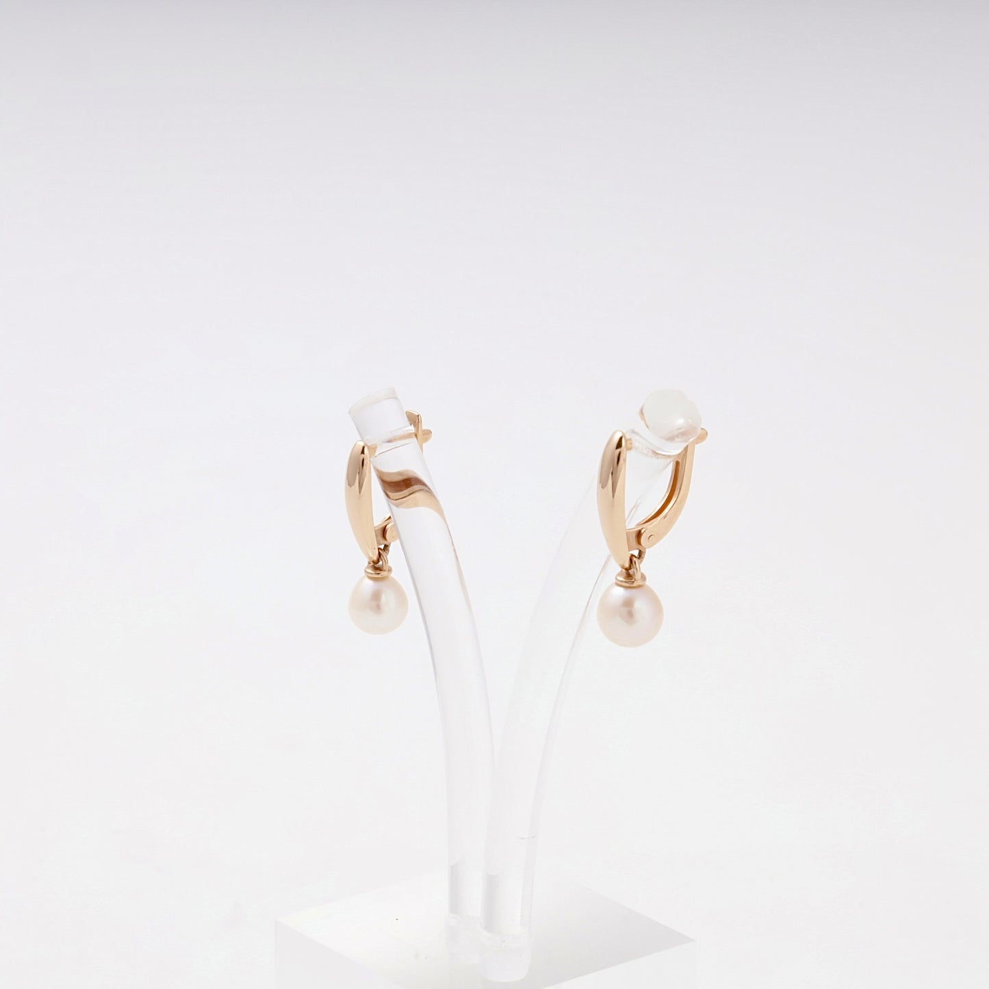 Rose Gold 585 Drop Earrings with Cultured Pearl — English lock closure — Kabluchka