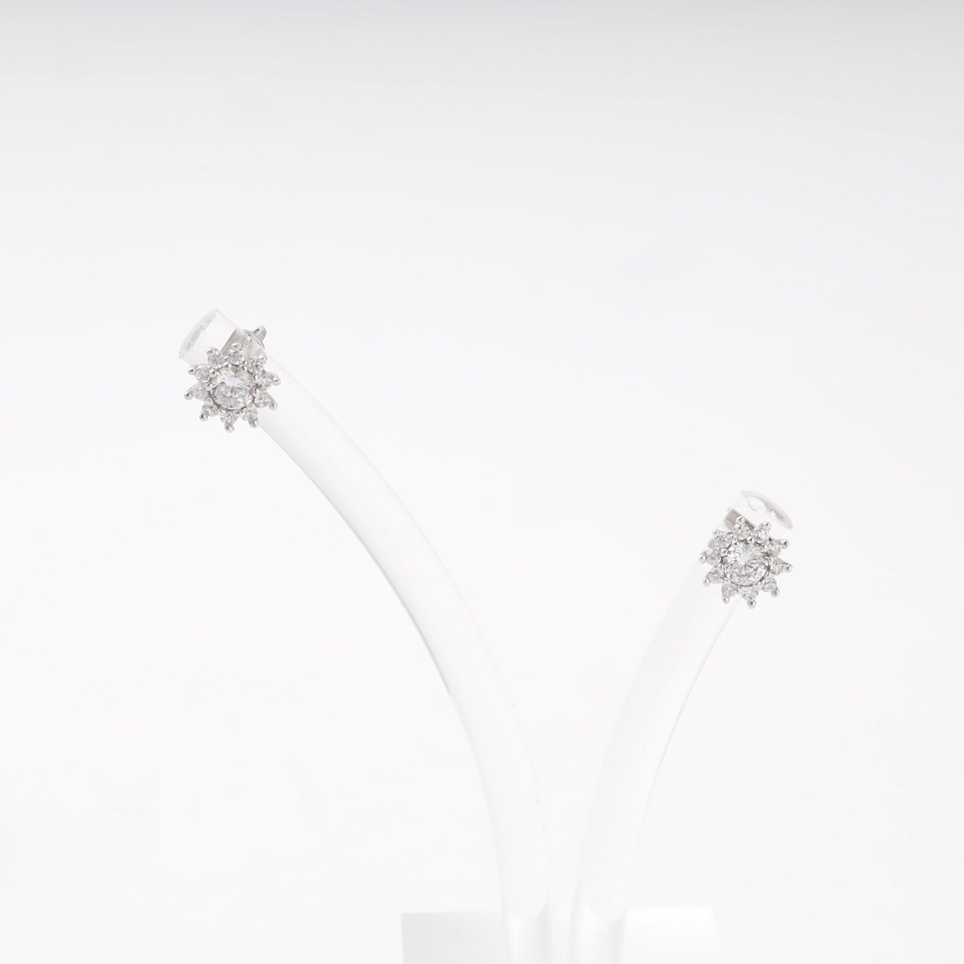 Silver 925 halo stud earrings with cubic zirconia — Kabluchka