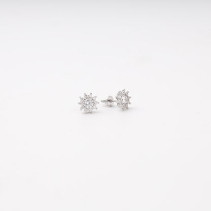 Silver 925 CZ halo studs detail — Kabluchka