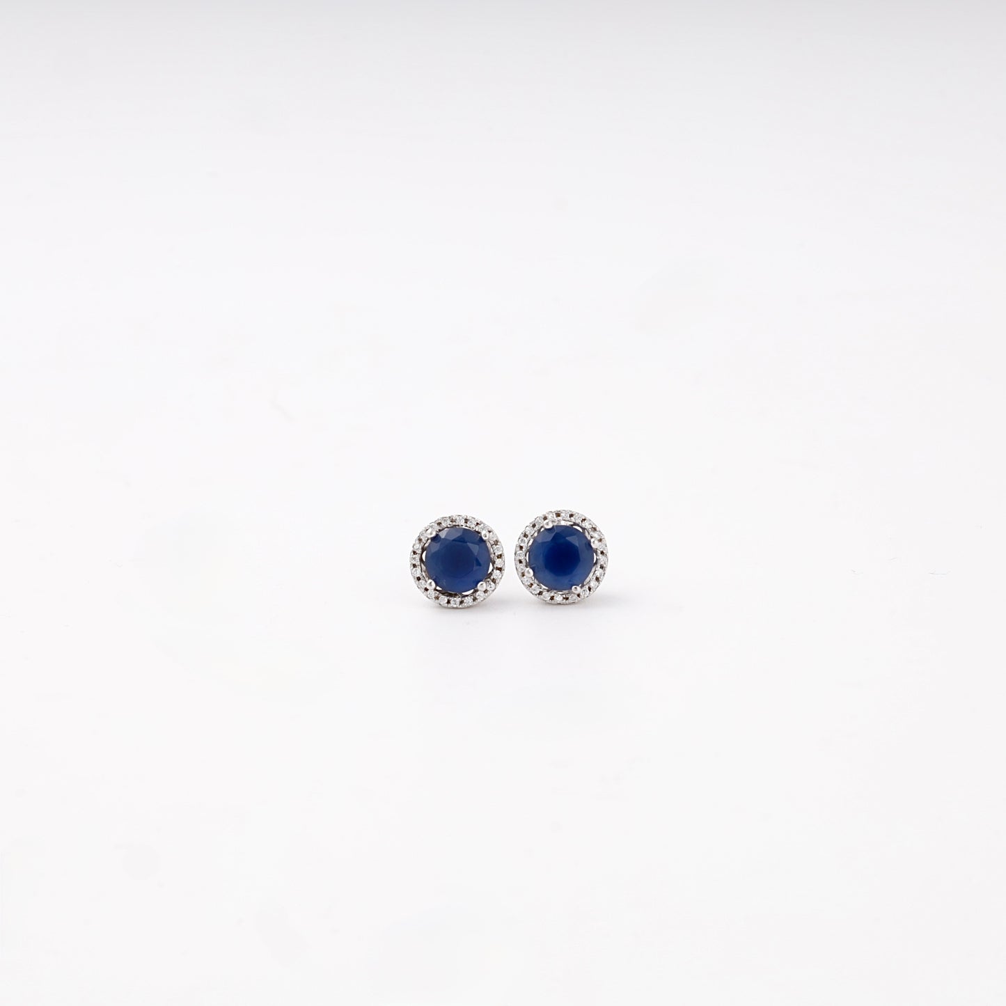 Blue sapphire round halo stud earrings silver 925 — Kabluchka