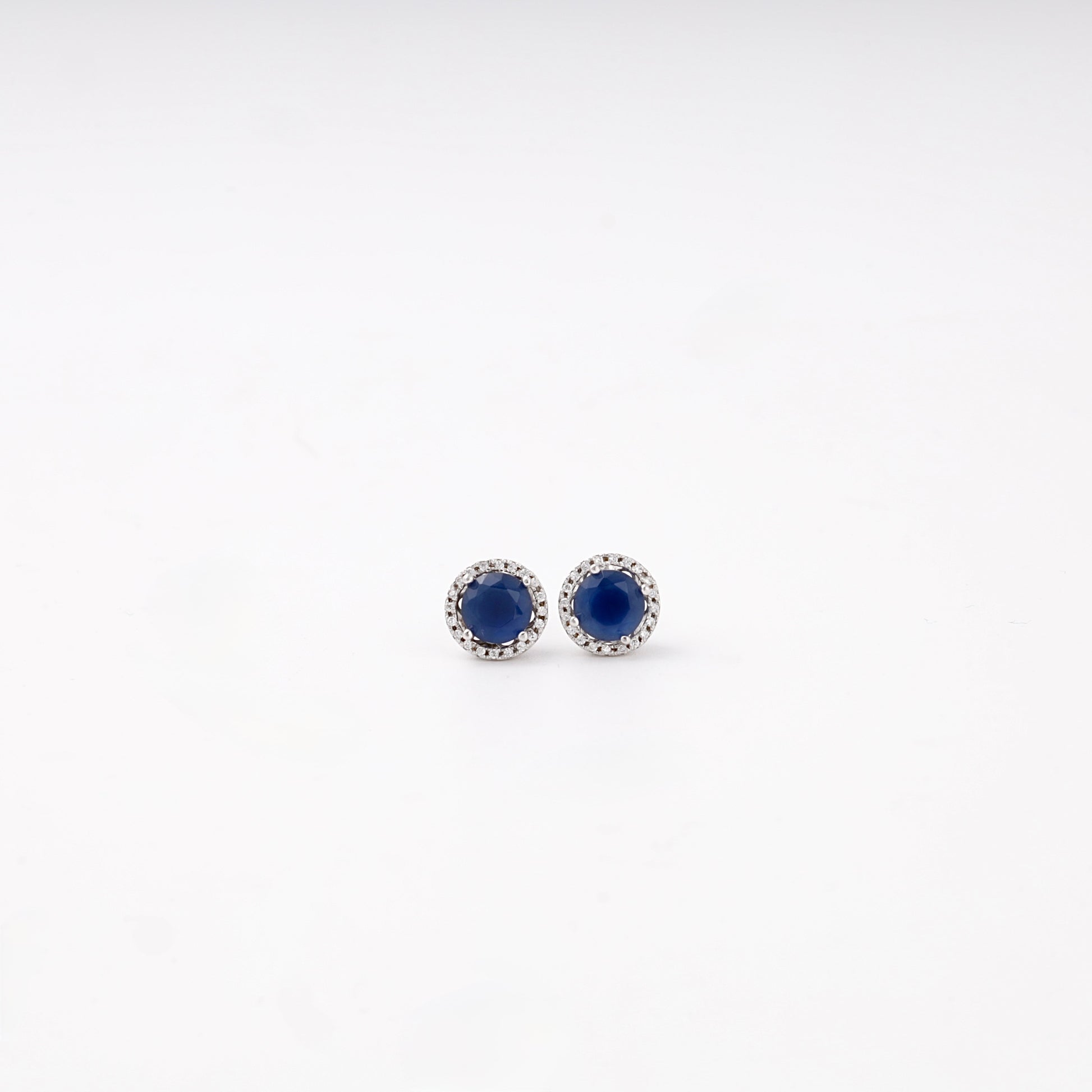 Blue sapphire round halo stud earrings silver 925 — Kabluchka
