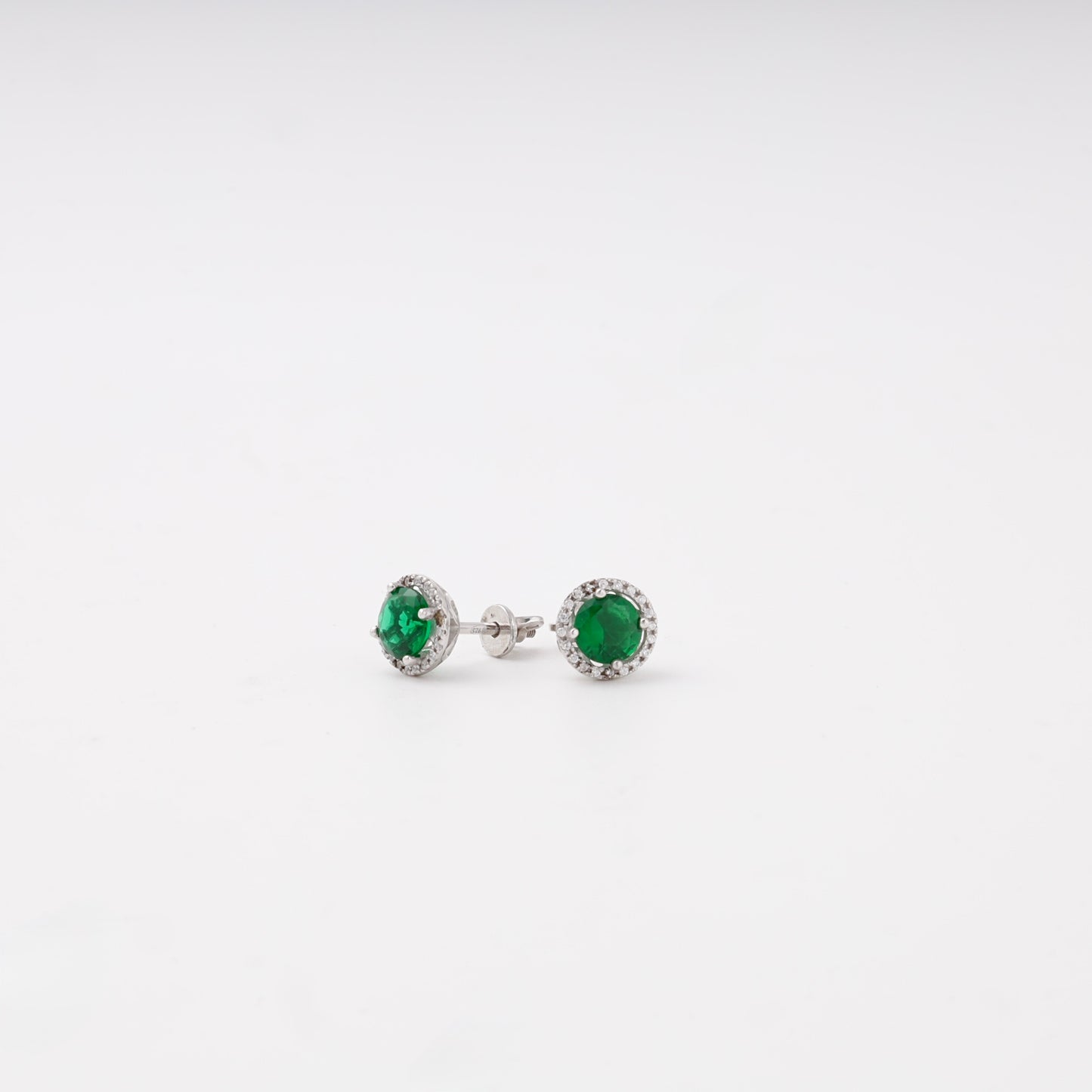 Pair of silver 925 halo stud earrings with green CZ — Kabluchka