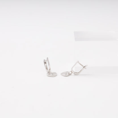 Silver 925 heart tag earrings detail — Kabluchka