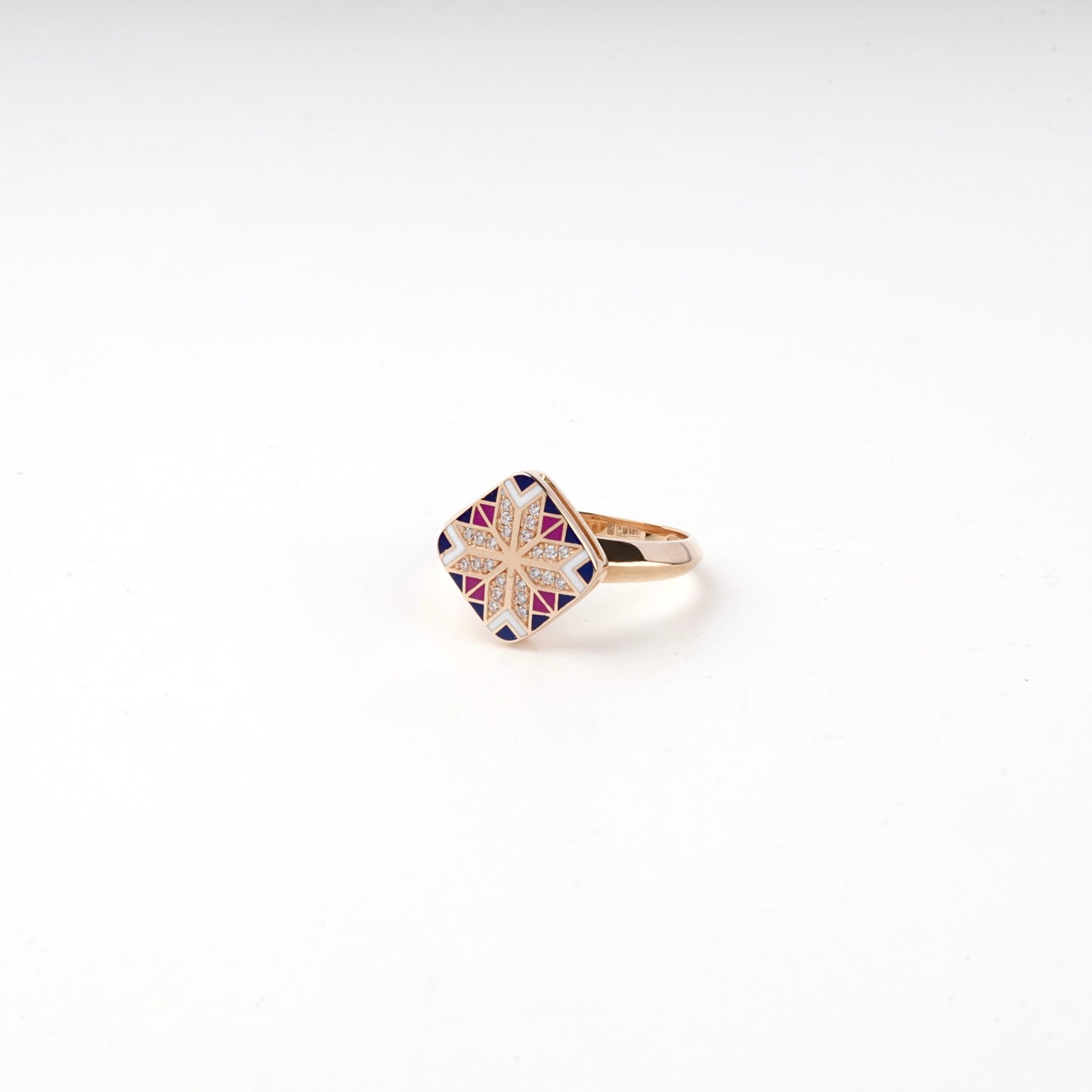 Geometric Ukrainian enamel ornament with cubic zirconia border, close view