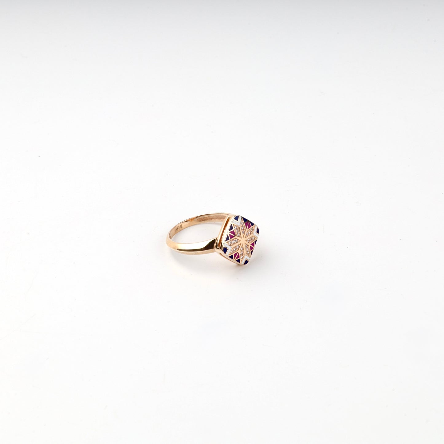 Rose Gold 14K enamel cocktail ring, side view