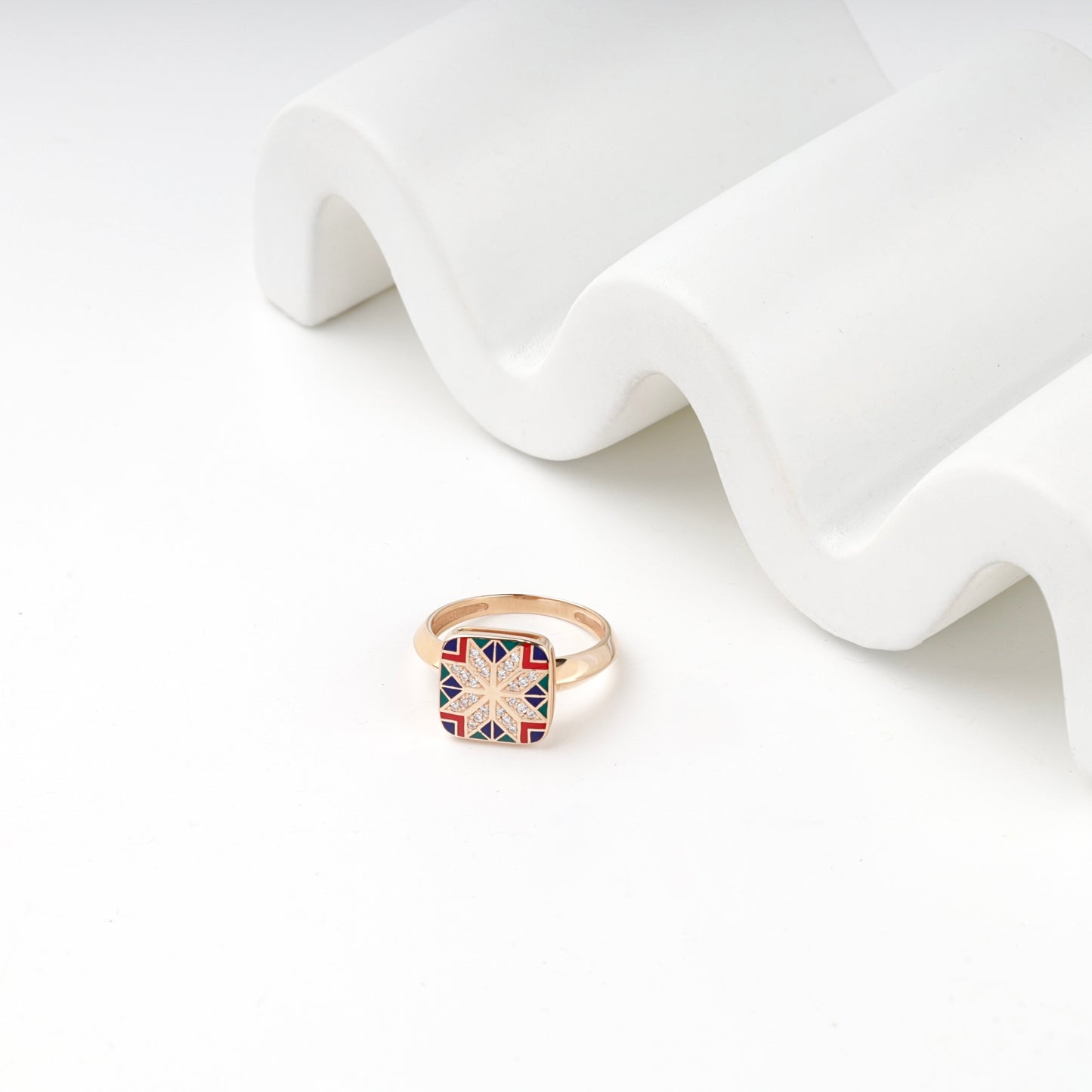 Rose Gold 14K enamel cocktail ring, side view