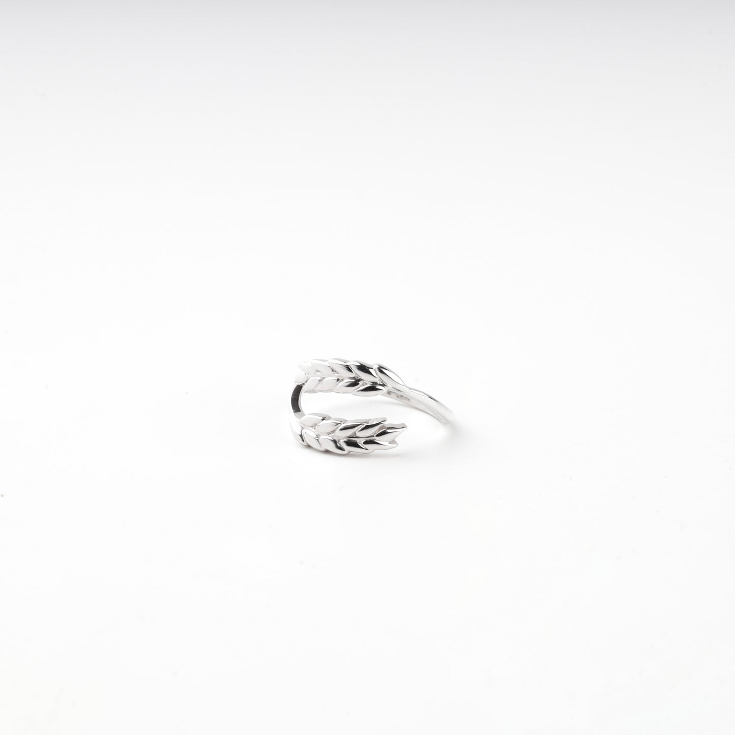 White Gold 14K wheat motif bypass ring, angled view