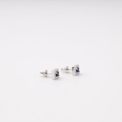 Silver 925 sapphire square stud earrings detail — Kabluchka