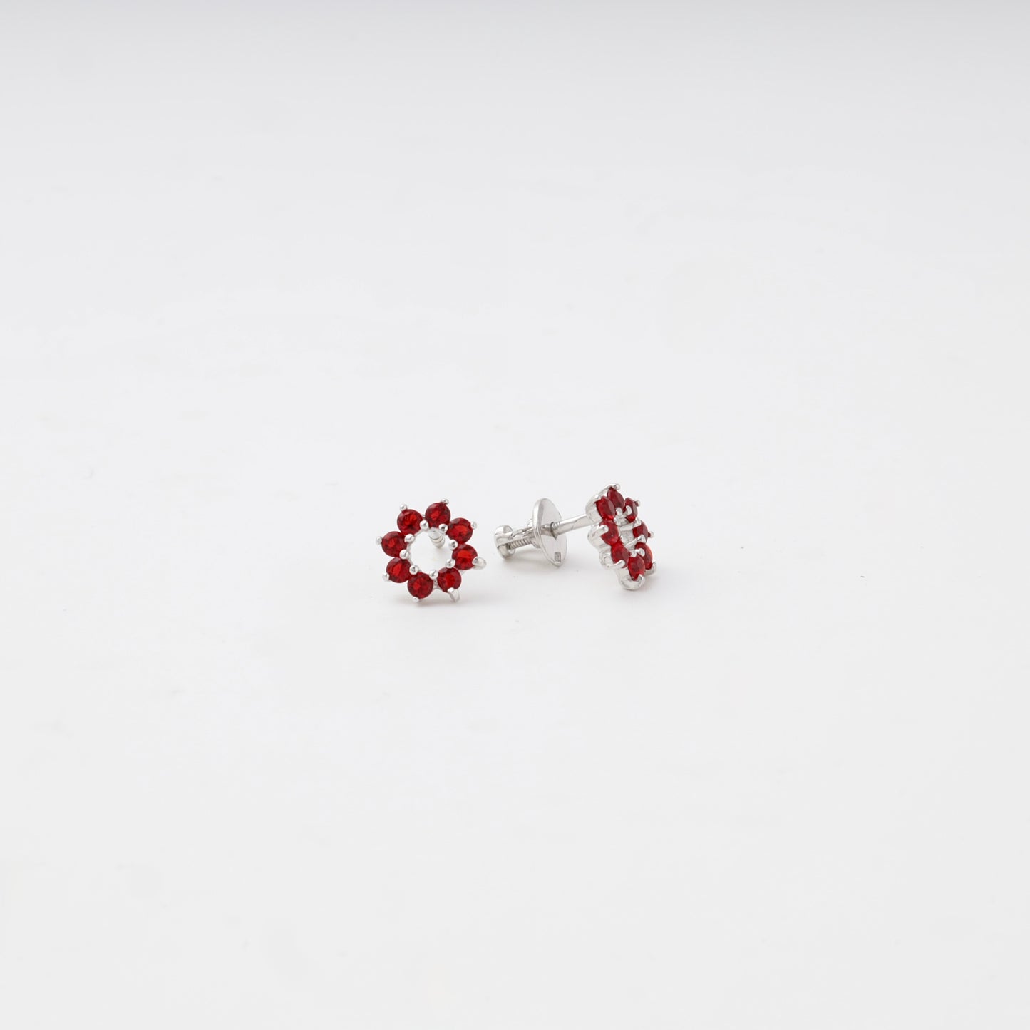 Silver 925 stud earrings screw-back posts detail — Kabluchka