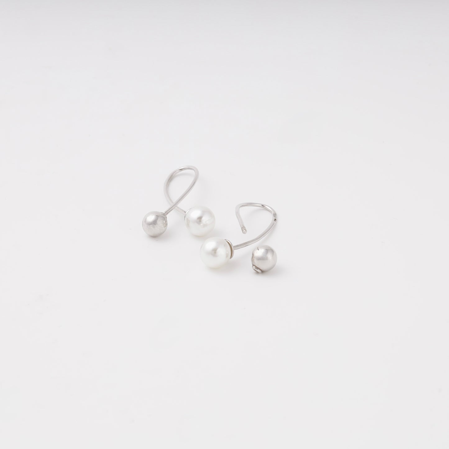 Silver 925 pearl and bead drop earrings on open ear wire — Kabluchka
