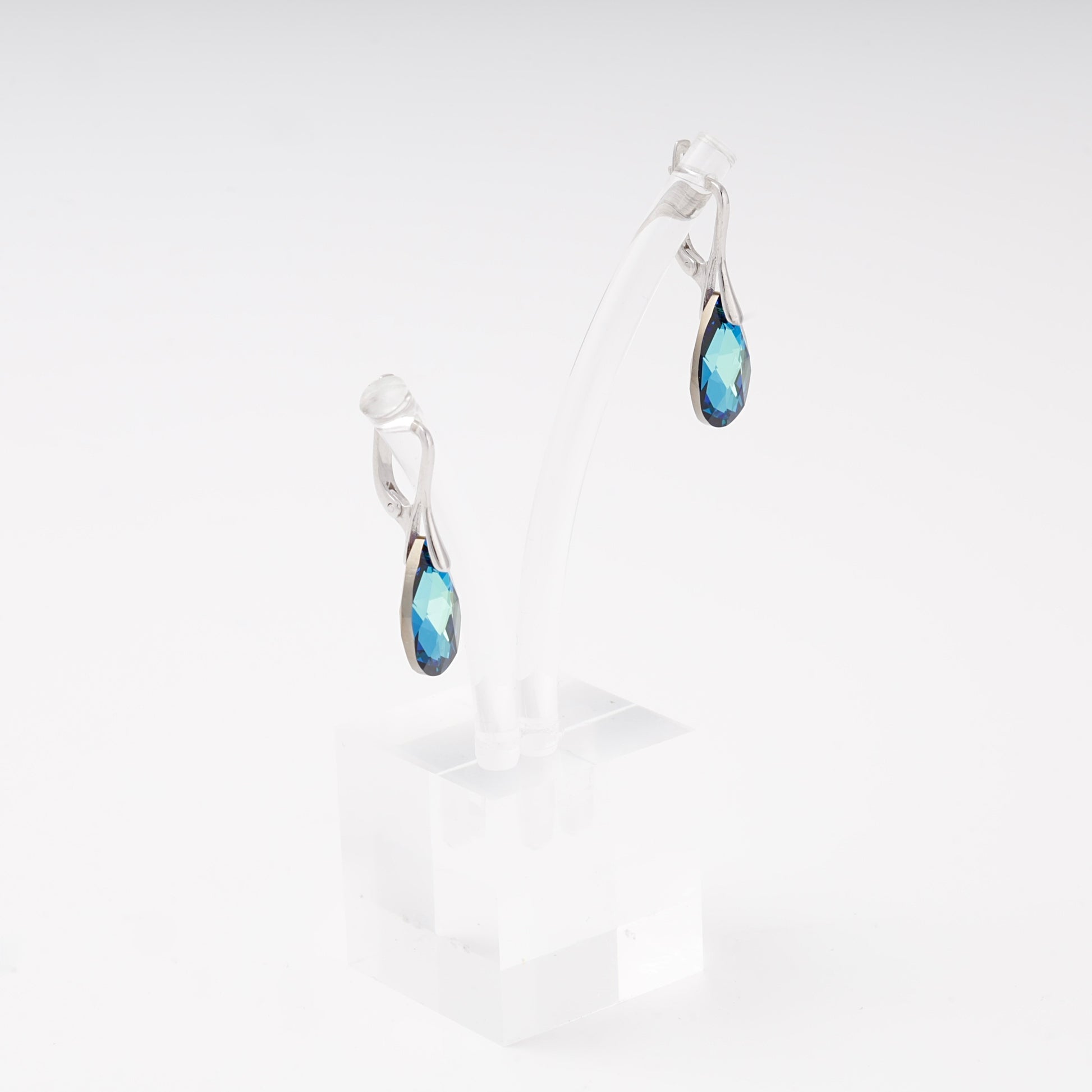 Silver 925 blue crystal drop earrings detail — Kabluchka