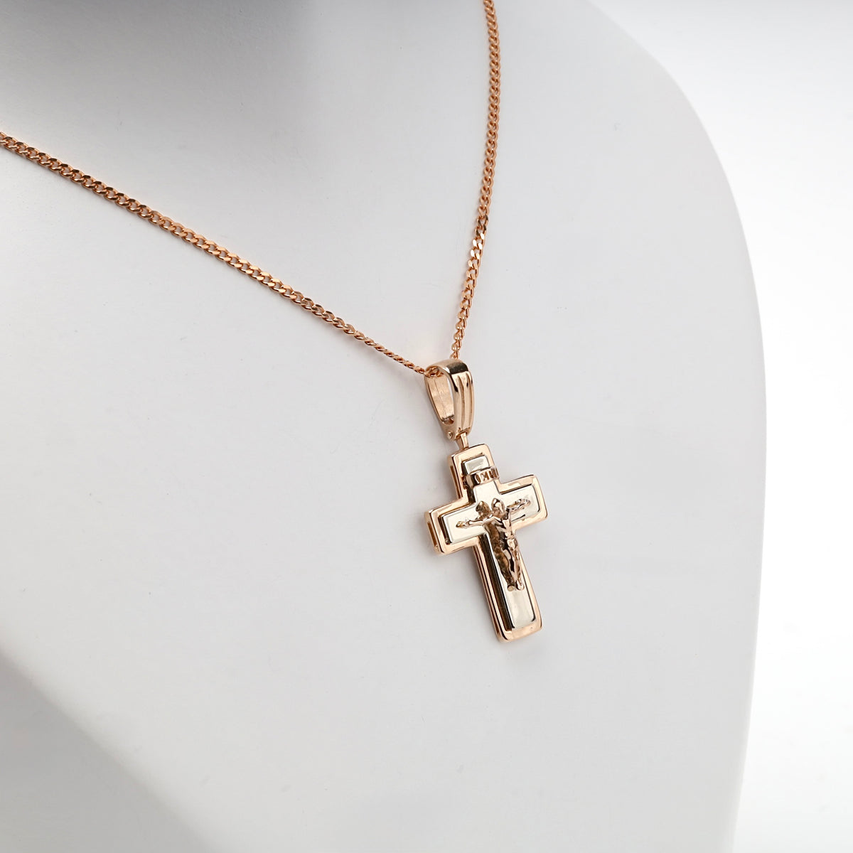 Two-tone Gold 14K (585) layered Orthodox crucifix pendant — layered cross close-up — Kabluchka