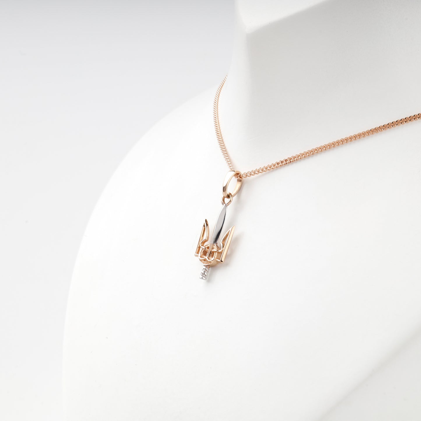 Two-tone Gold 14K Trident sword pendant, reverse view